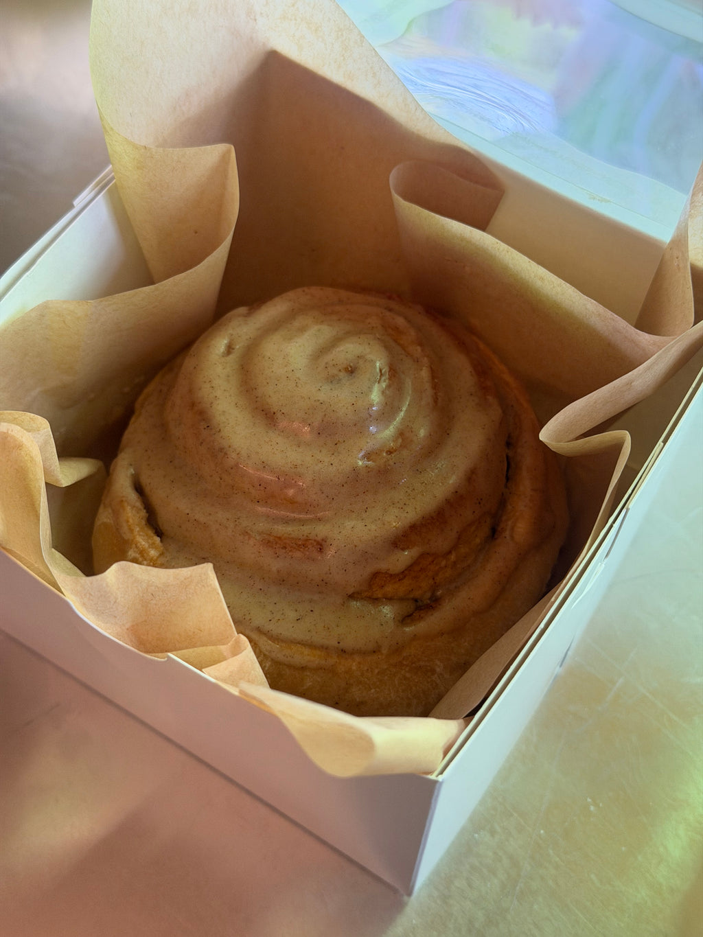 Classic Glazed Cinnamon Roll VEGAN