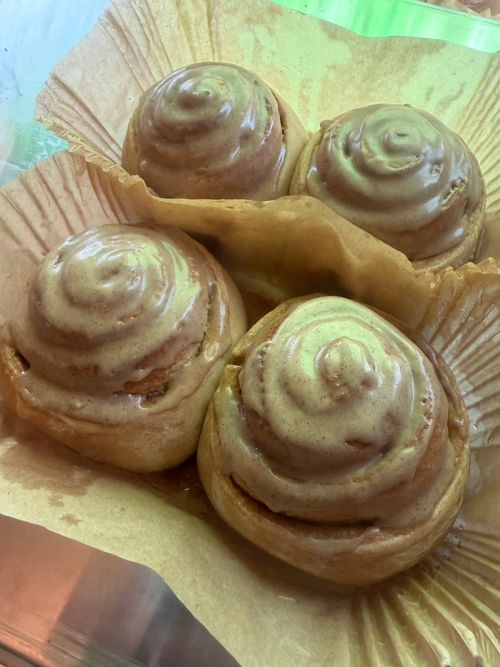 Classic Glazed Cinnamon Roll VEGAN