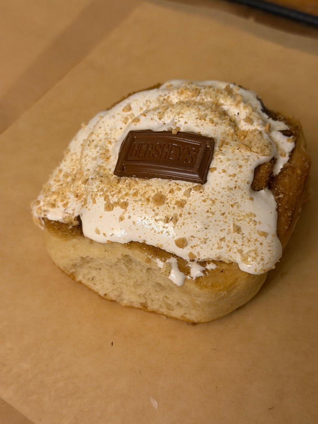 S’mores Cinnamon Roll