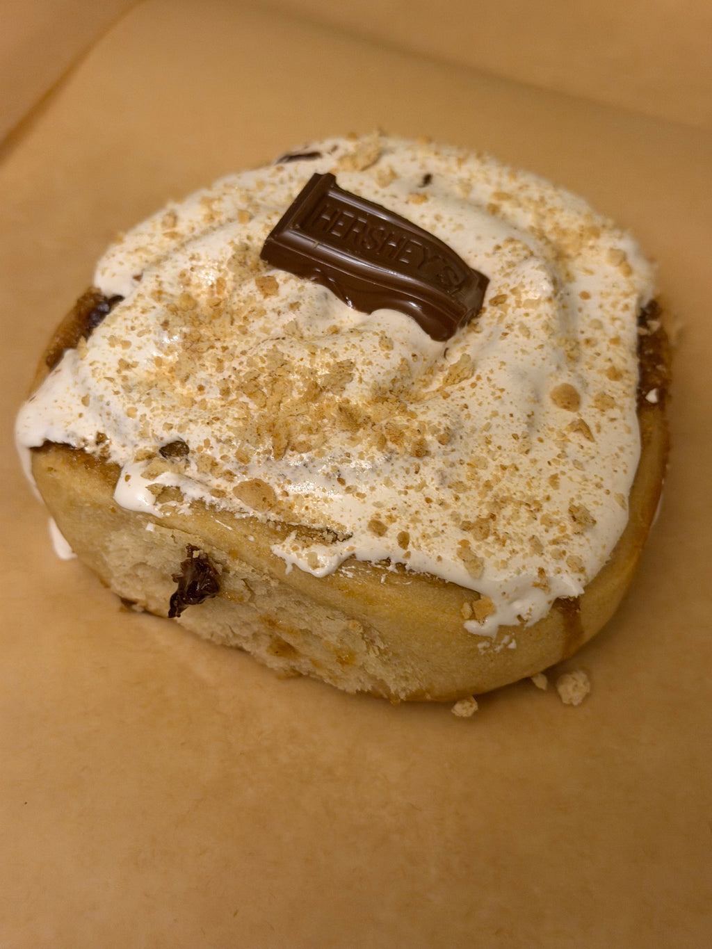 S’mores Cinnamon Roll